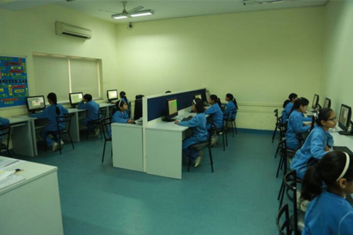 Uttam School For Girls-Computer Lab