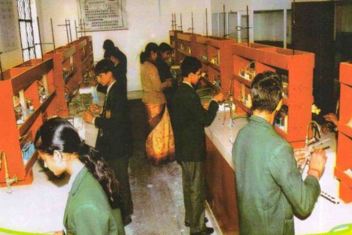 Uttarakhand Public School-Chemistry Lab