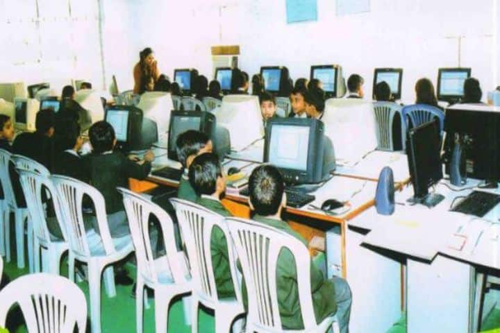 Uttarakhand Public School-Computer Lab