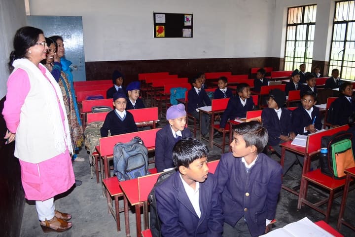 V K Public School-Class Room