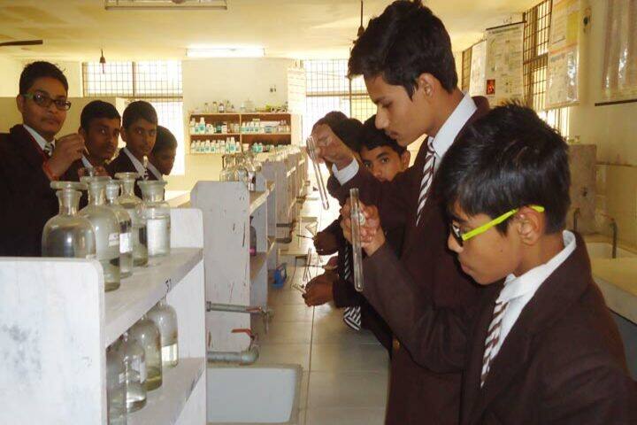 Vidyawati Nigam Memorial Public School-Chemistry Lab