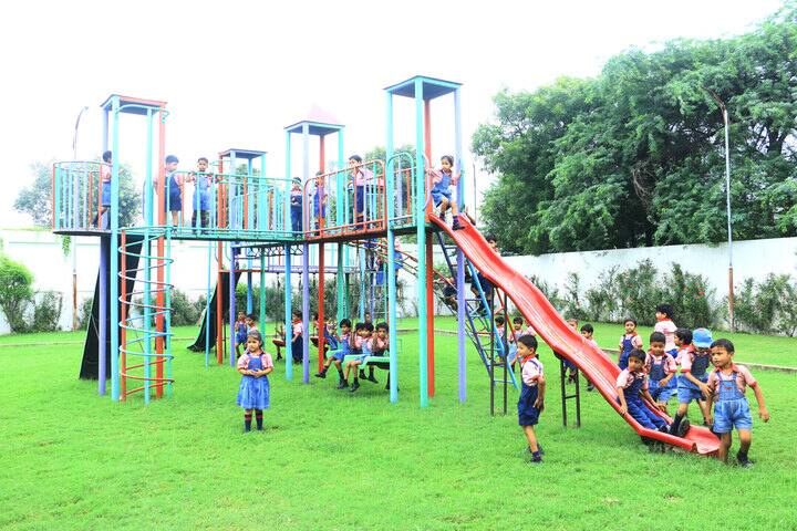 Vinyaas Public School-Kids Play Area