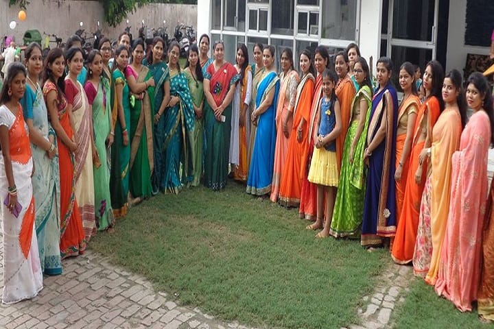 Vivekananda Shishu Mandir School-Female Faculty
