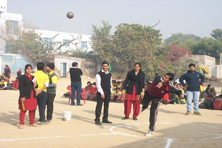 Vrindavan Public School-Shot Put