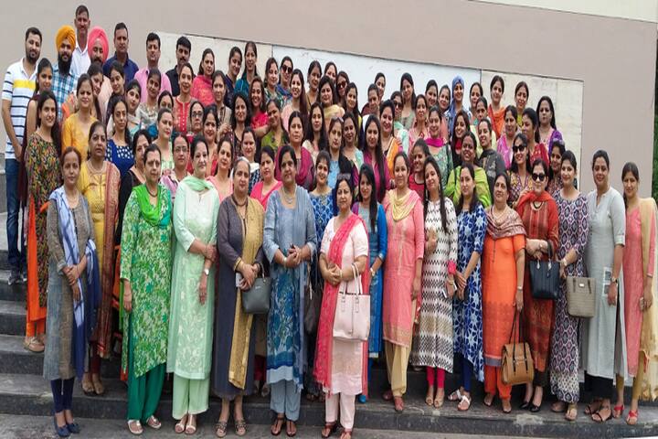 Guru Nanak Public School-Faculty