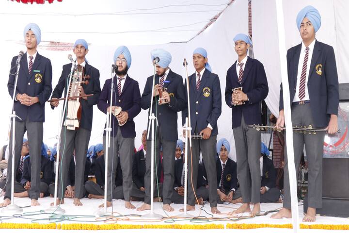 Guru Nanak Public School-Singing