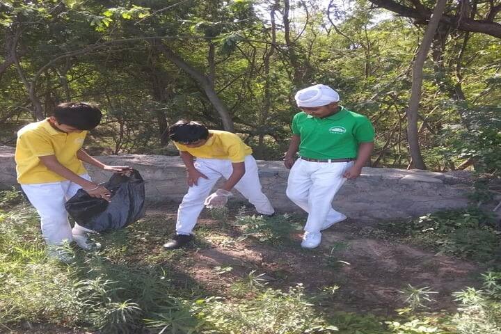 Guru Teg Bahadur Public School-Swachta Team