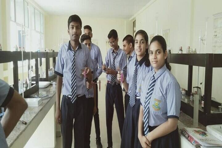 Zennext Public School-Science Lab