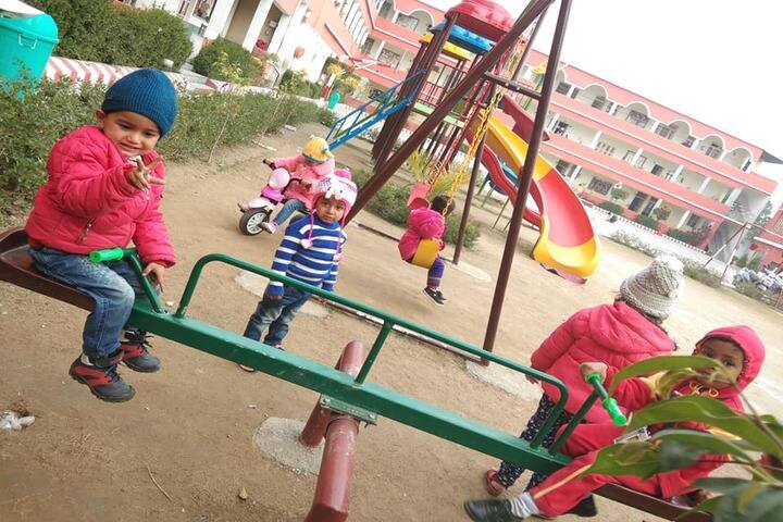 Alakashya Public School-Games
