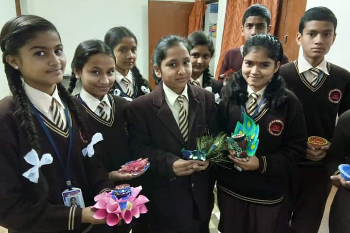 Anoop Negi Memorial Public School-Art and Craft