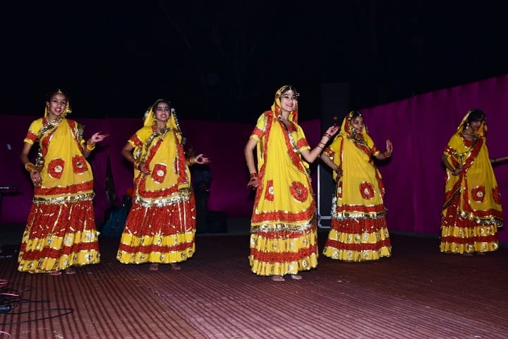 Ishwar Singh Dev Samaj Senior Secondary School-Dance