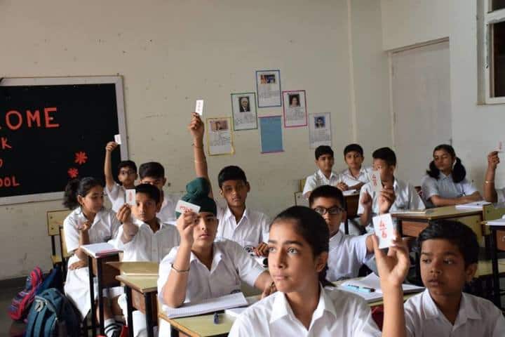 Delhi Public School Dehradun-Classroom