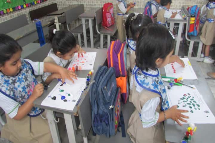 Dikshant International School-Classroom
