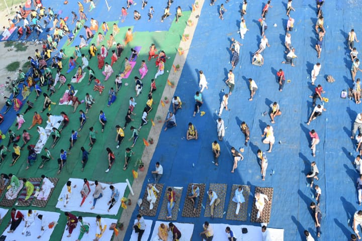 Dynasty Modern Gurukul Academy-Meditation