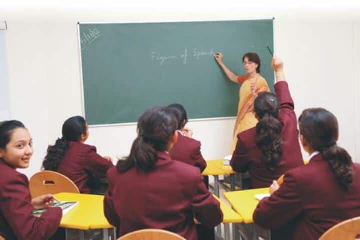 Ecole Globale Girls International School-Classroom