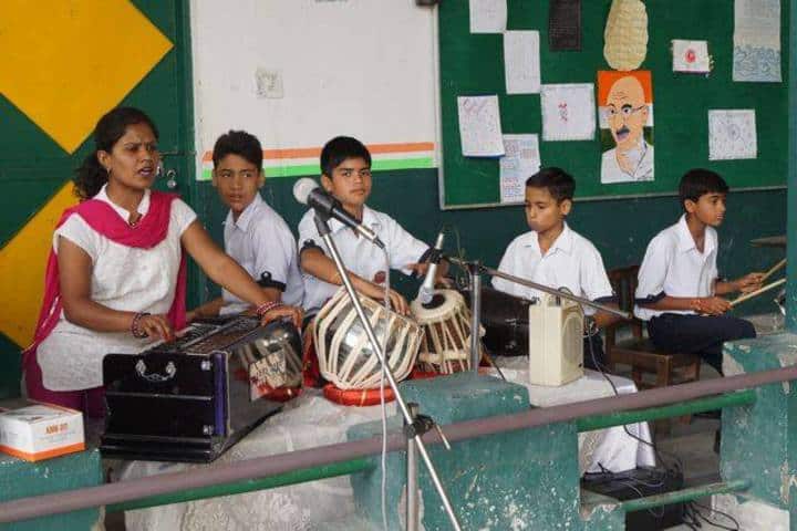 Fylfot Public School-Music Room