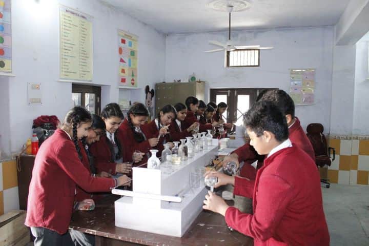 Garden Valley Public School-Chemistry Lab