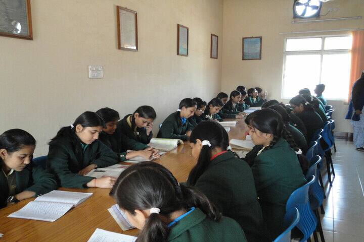 Gyan Bharti Public Shcool-Library