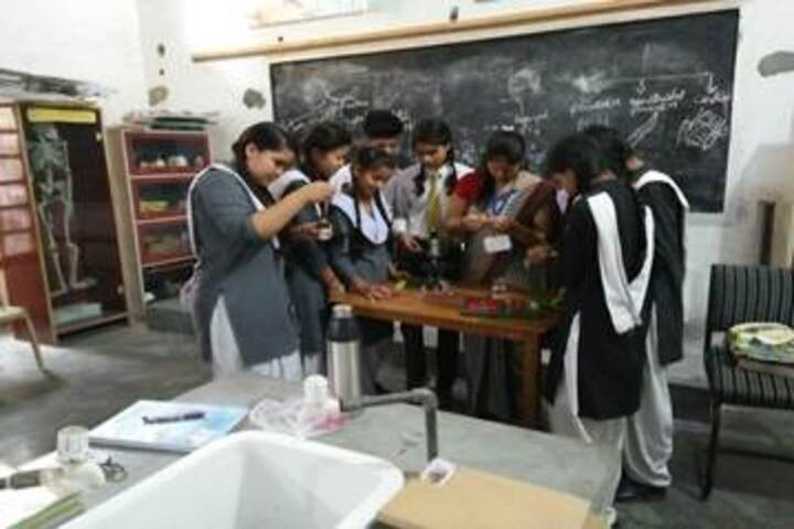 Hind Public School-Biology Lab