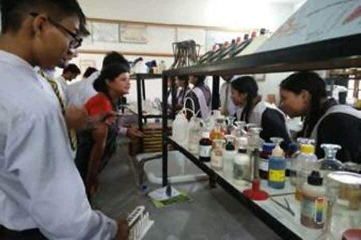 Hind Public School-Chemistry Lab