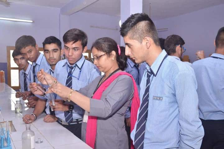 Holy Ganges Public School-Chemistry Lab