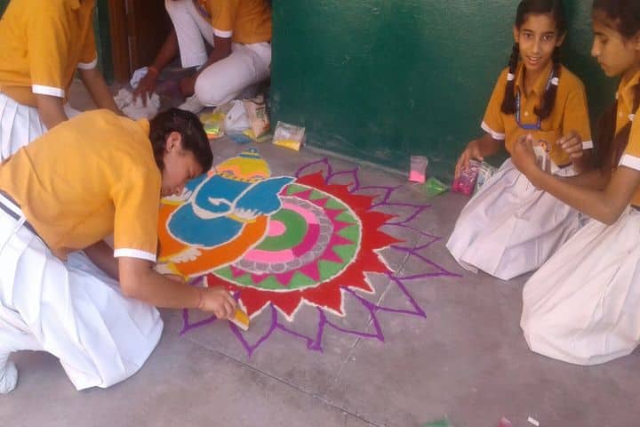 Hope Way Public School-Rangoli