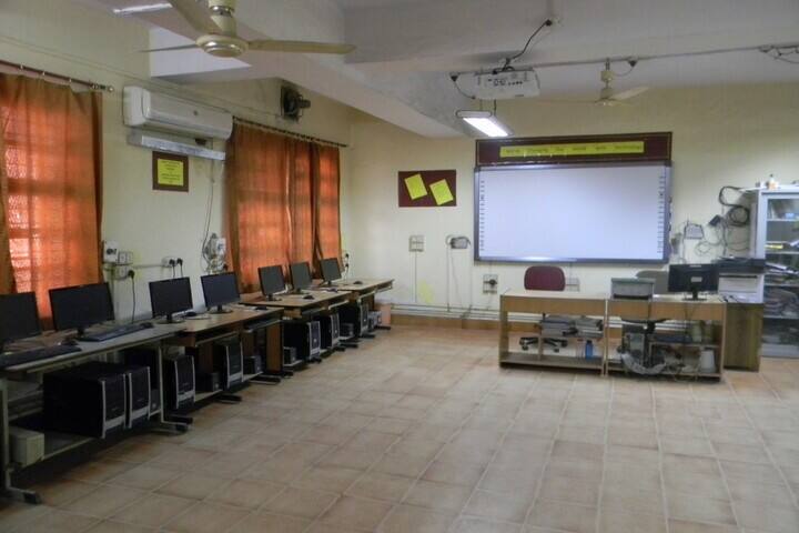 Kendriya Vidyalaya-Computer Lab