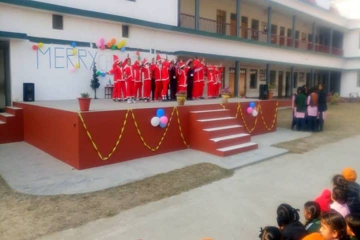 Kids Paradise Public School-Christmas Carnival