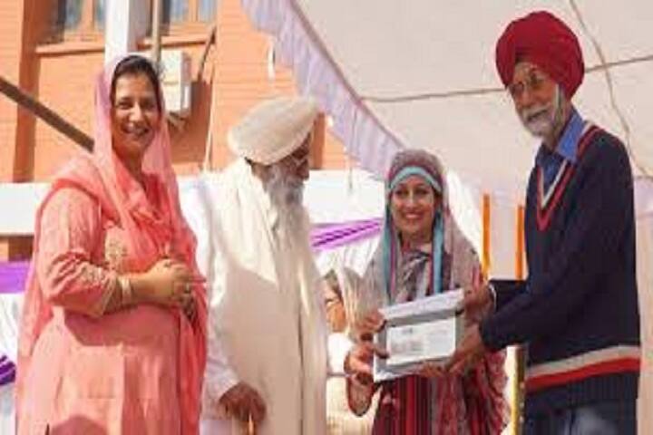 Sri Guru Gobind Singh Collegiate Public School-Prize distribution