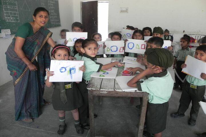 Mother India Public School-Art and Craft