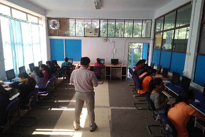 Naincy Convent-IT Lab