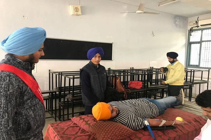 Sri Guru Gobind Singh Senior Secondary School-Blood Donation Camp