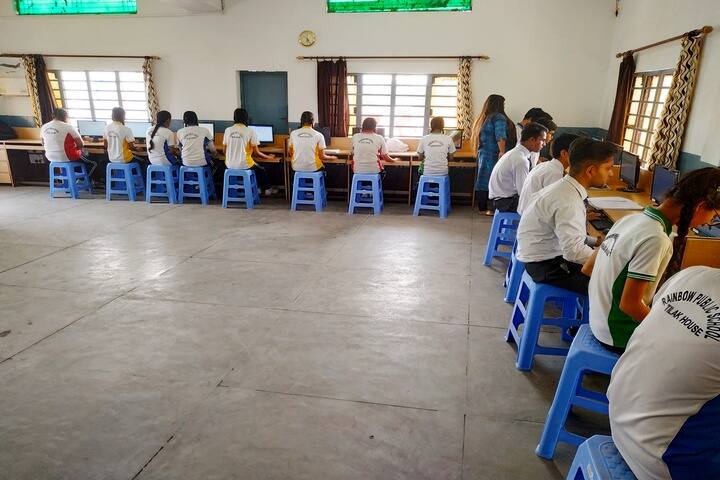 Rainbow Public School-Computer Lab