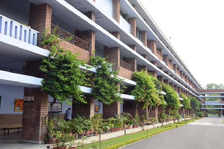 St Johns High School-Campus