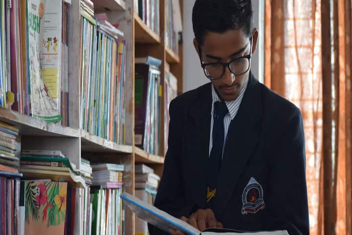 S K M Public School-Library