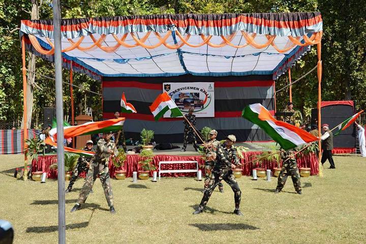 S M S Dutta Memo Nosegay Pub School-Republic Day Celebrations