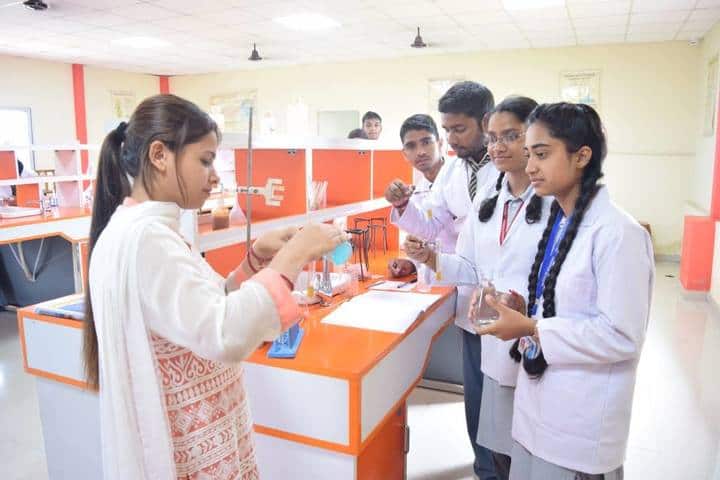Shivalik Academy-Lab
