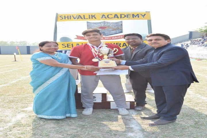 Shivalik Academy-Prizes