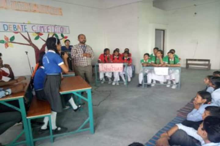 Shree Yogeshwar Public School-Debate