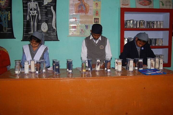 Shri Guru Nanak Academy-Biology Lab