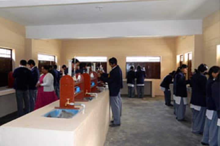Shri Guru Ram Rai Public School-Chemistry Lab