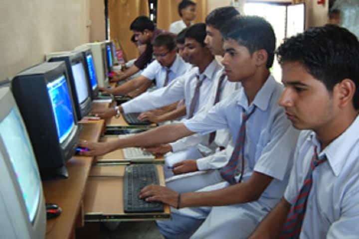 Shri Guru Ram Rai Public School-Computer Lab