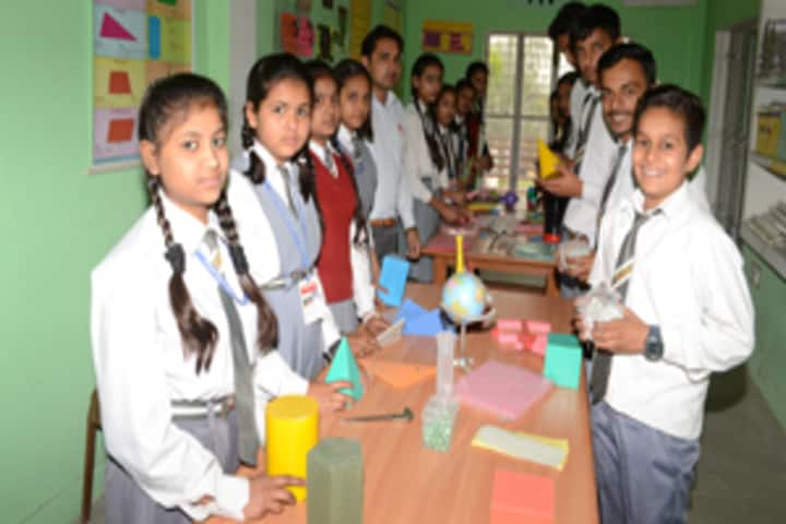 Snow white public school-Maths Lab