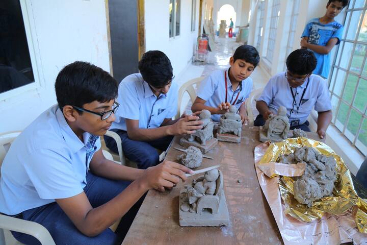 Happy Valley International School-Art and Craft