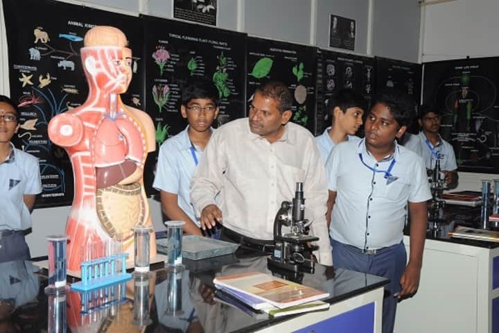 Happy Valley International School-Biology Lab