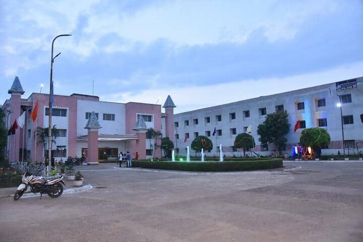 Aadeshwar Academy School Bastar-Campus