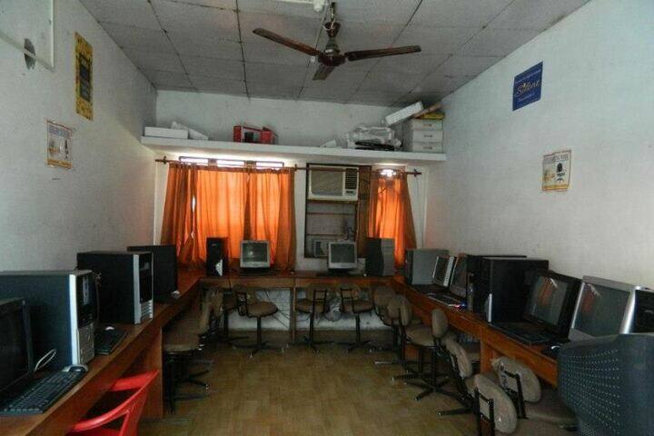 Spring Dales Public School-Computer Lab