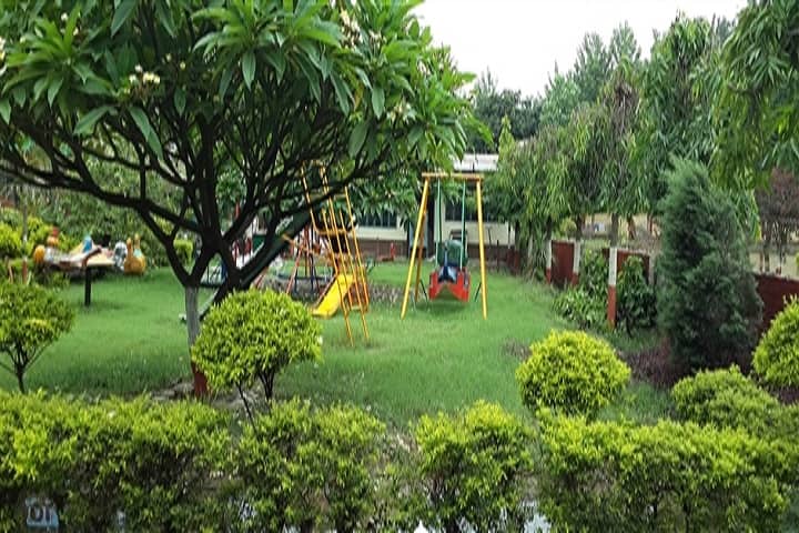Spring Field School-Play Area