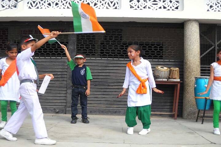 Sri Devi Dutt Chhimwal Memorial Public School-Independence Day