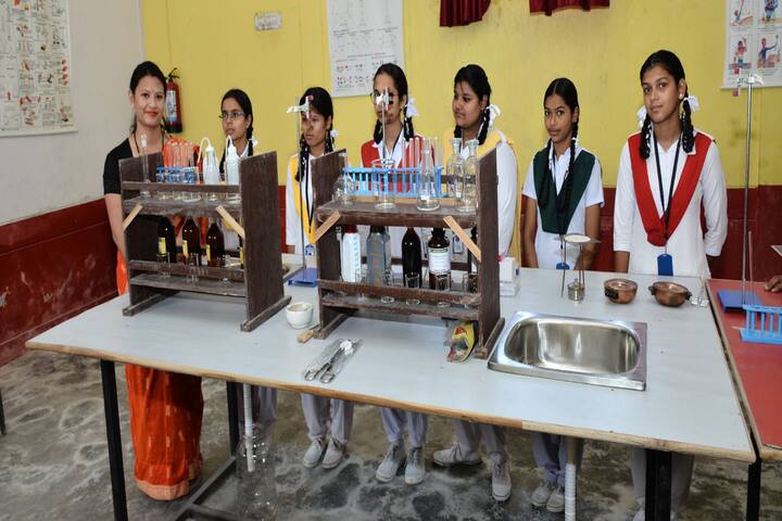 Swami Vivekanand Public School-Physics Lab